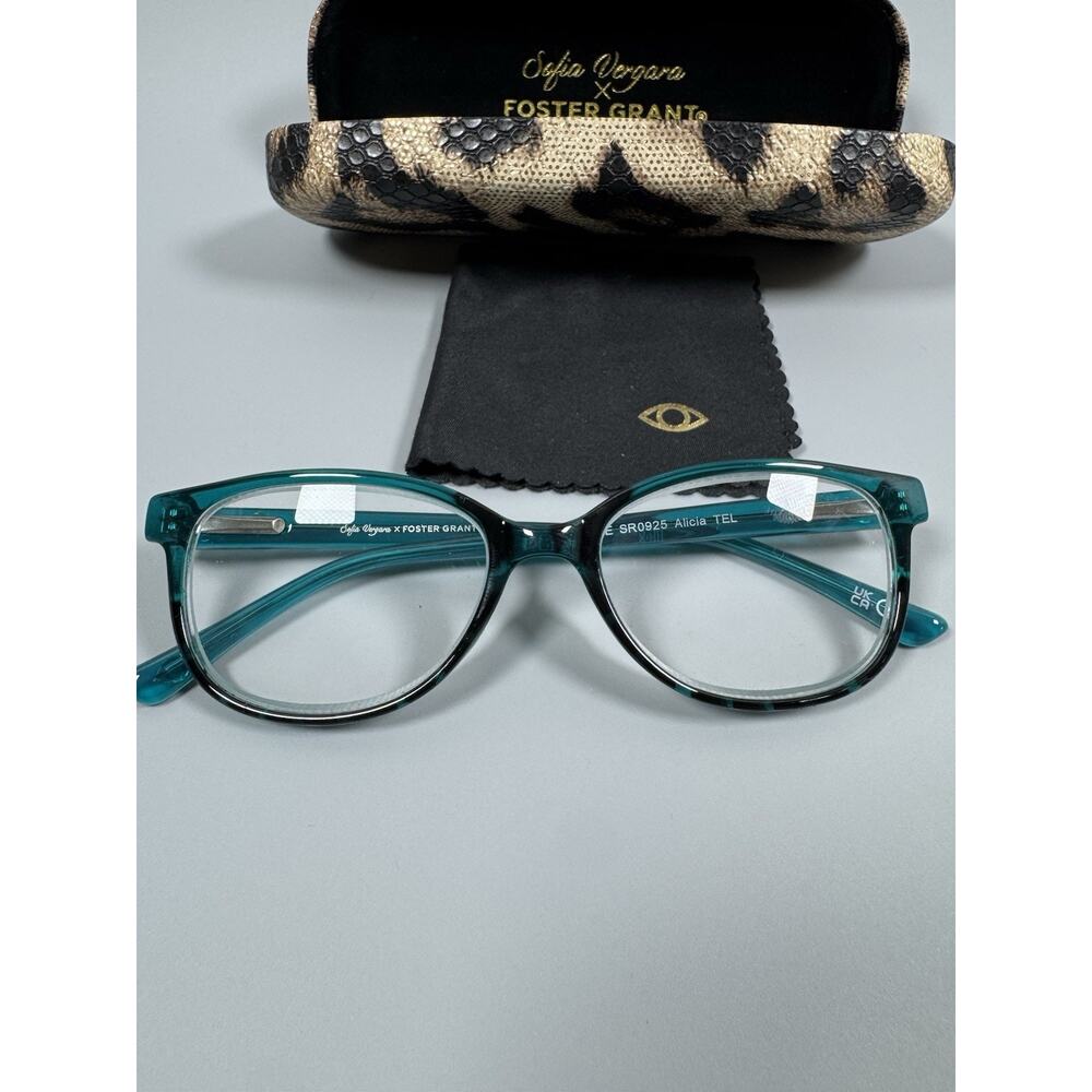 Foster Grant Sofia Vergara x Women's Alicia Reading Glasses Crystal Teal - 3.5x - Picture 5 of 6